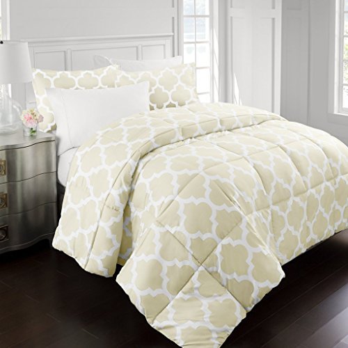 2200 Luxury Quatrefoil Comforter - King/Cal King - Ivory - Nestopia