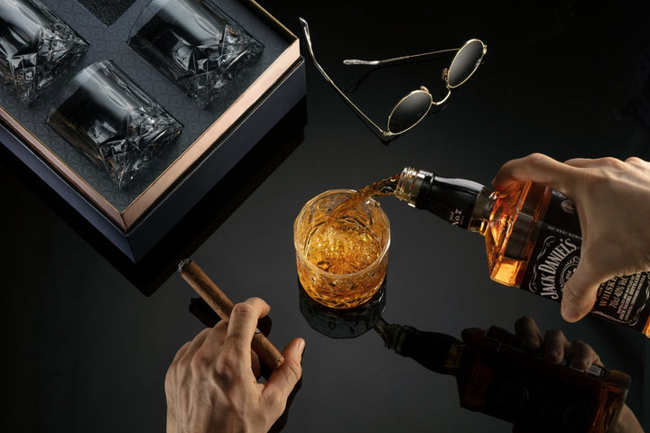 4 Whiskey Glasses, Gift Box - Nestopia