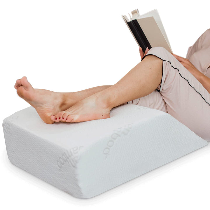 Foam Wedge Pillow - Nestopia